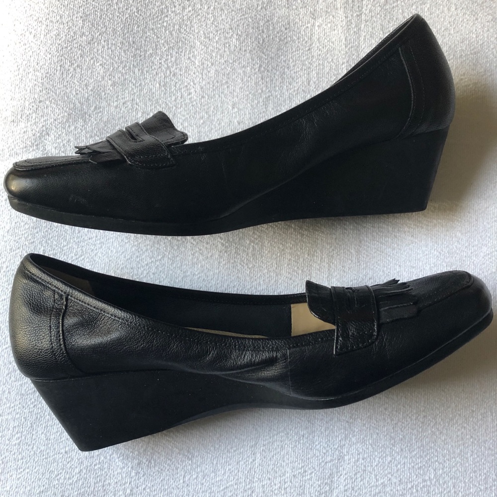 Easy Spirit Black Leather Wedges